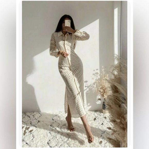 Zara Fitted Openwork Eyelet Cream Long sleeve Midi Dress Size XS like New - Picture 1 of 11